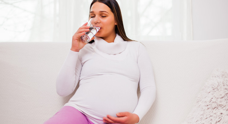 What happens if you don't drink enough water while pregnant?